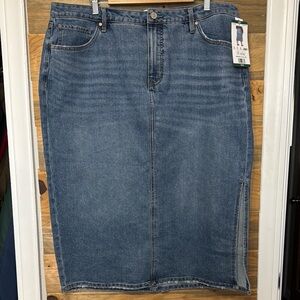 Edited by Remi Bader Women's Denim Pencil Skirt with Side Slit Plus Size 18 W‎
